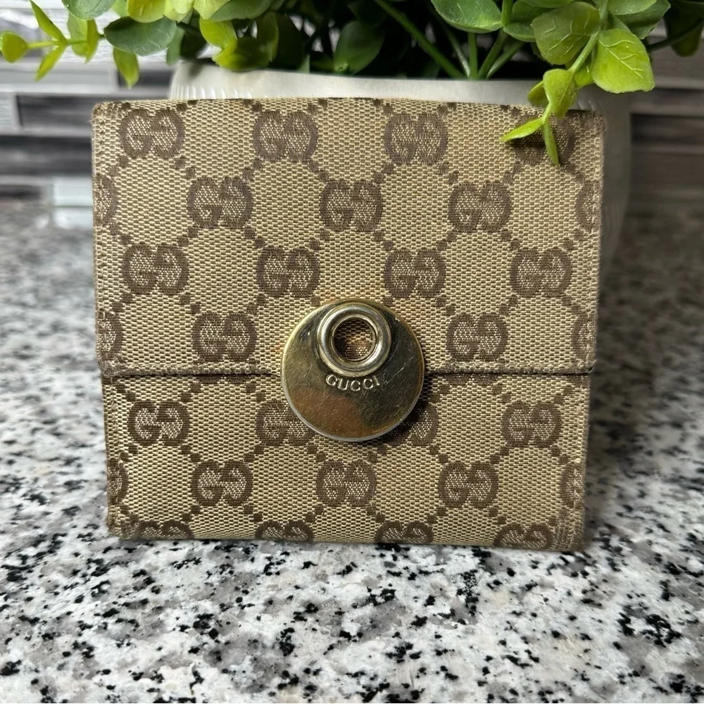 Gucci | Eclipse GG Canvas Compact Wallet - Picture 1 of 14